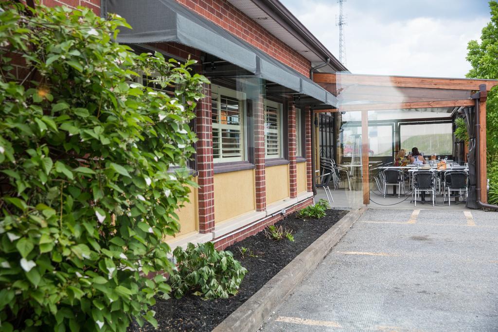 Hotel-Resto-Bar Le Journel Saint-Joseph-de-Beauce Exterior foto