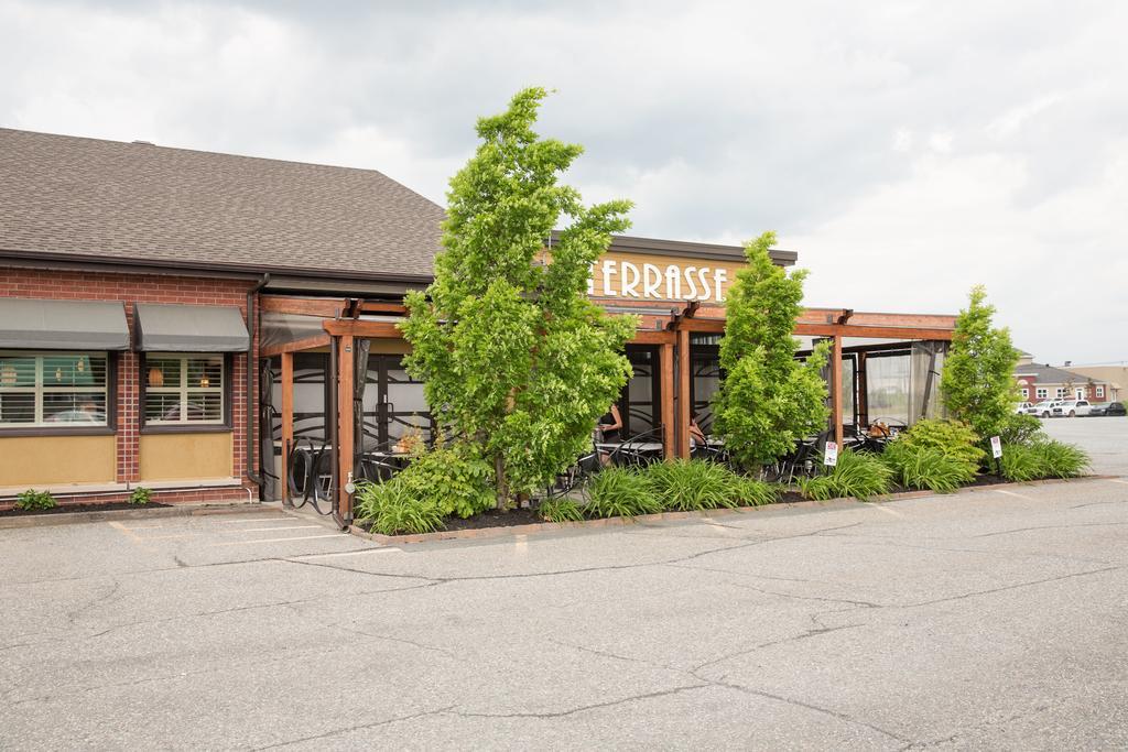 Hotel-Resto-Bar Le Journel Saint-Joseph-de-Beauce Exterior foto